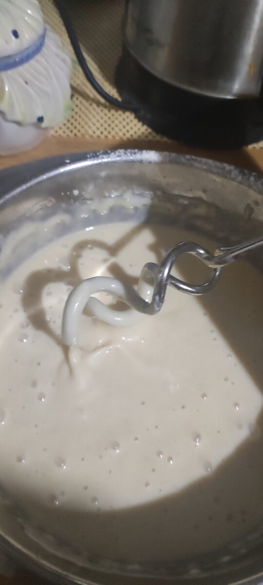 Вот такой консистенции получается тесто. 