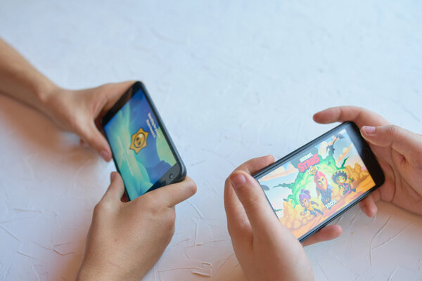 Зачем нанимать репетитора по игре в Brawl Stars? Чтобы выигрывать турниры. Фото © Shutterstock