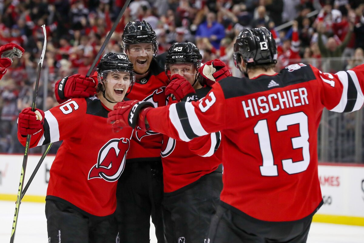Хоккейный клуб нью джерси девилз таблица Devils shut out Rangers to win Game 7, move on to face Hurricanes in Stanley Cup
