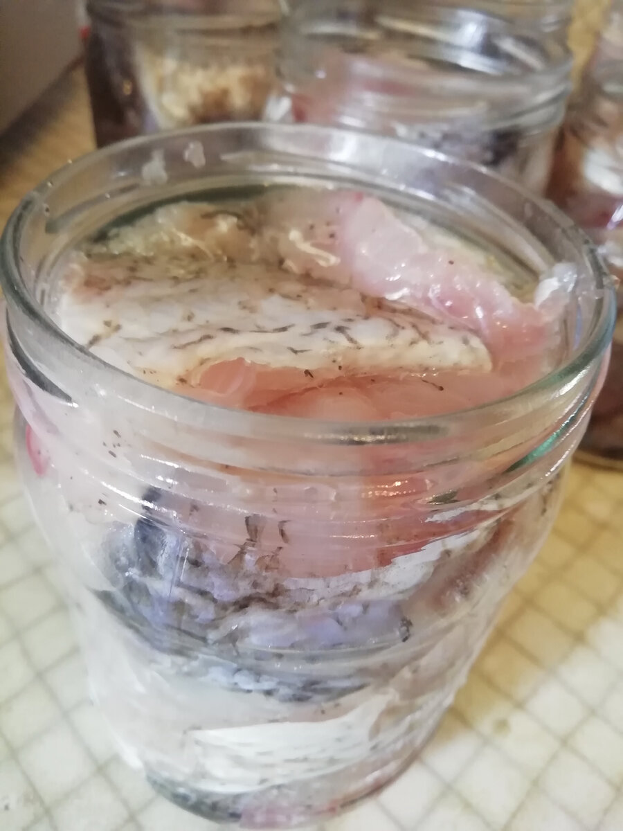 Рыбные консервы в масле в духовке в домашних условиях