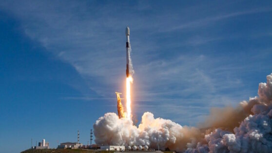    SpaceX отправила в космос военные спутники США Иван Обухов