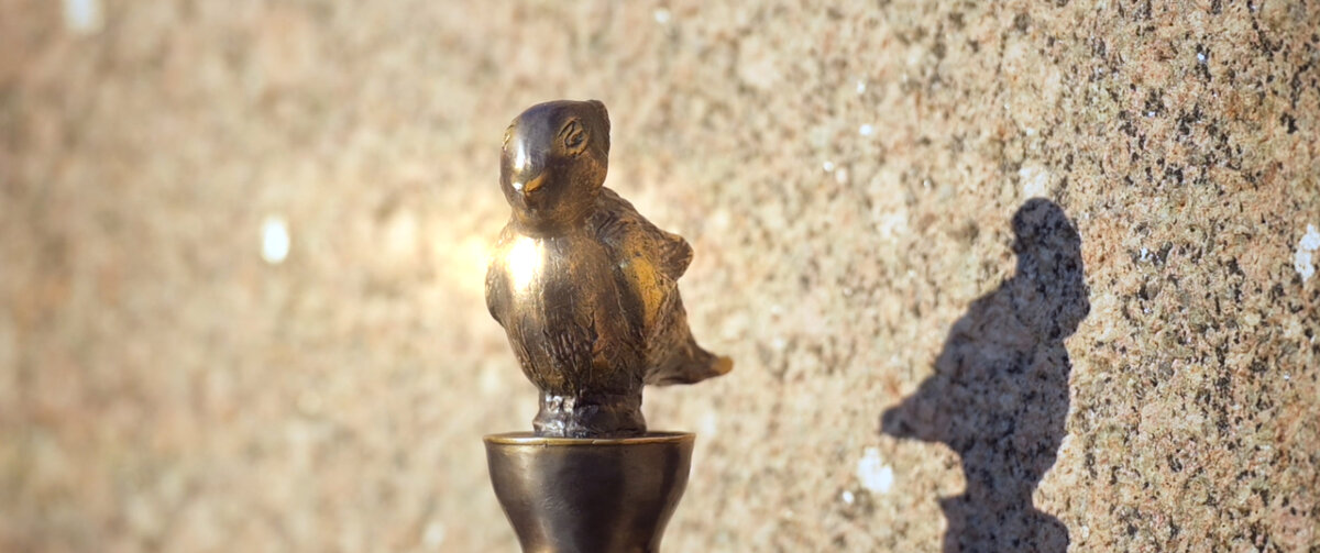 Вот он - Чижик-Пыжик, один из главных героев фильма.  Взято: kinopoisk.ru