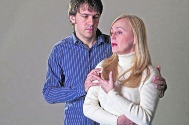           					Сигналы, выдающие измену женщины        				 