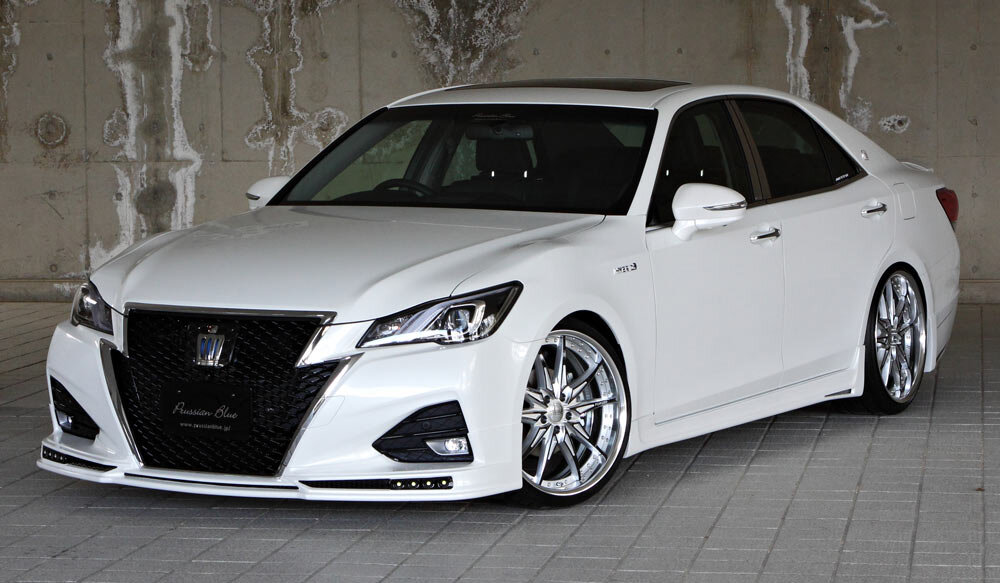 Toyota Crown 2016