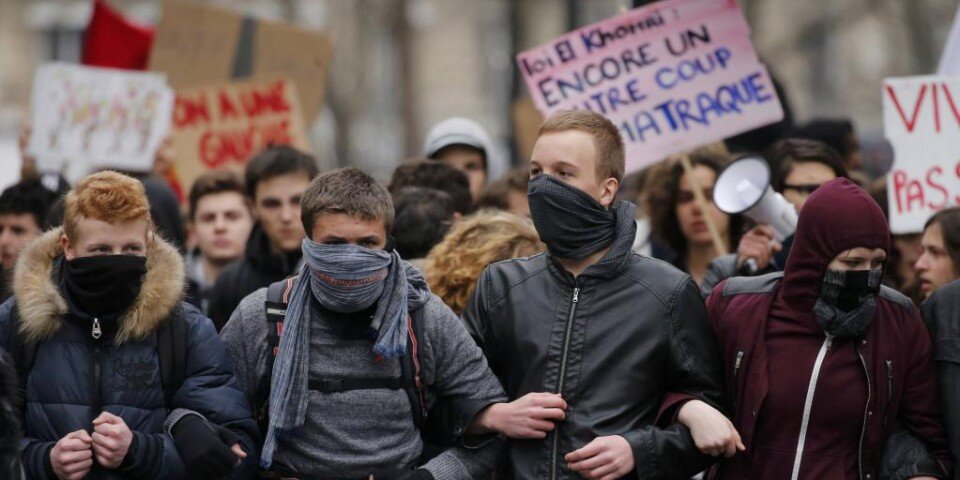 Митинг "Праздник Макрона" в Париже