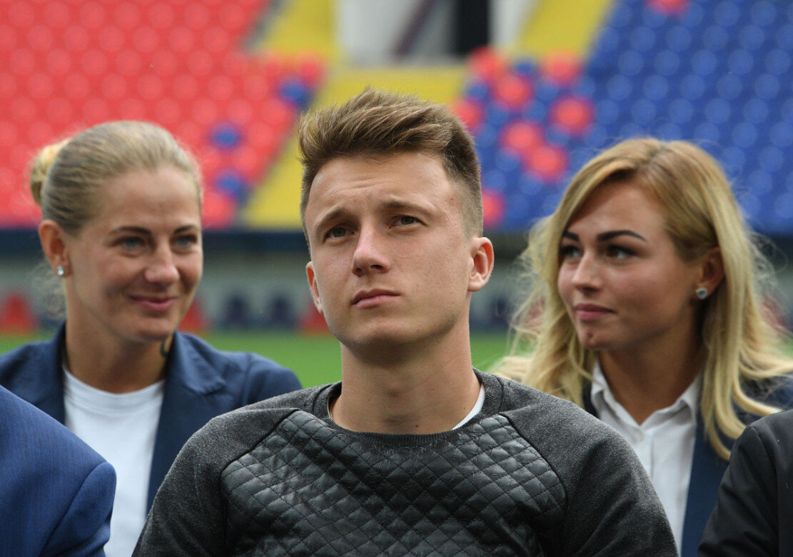 Александр Головин