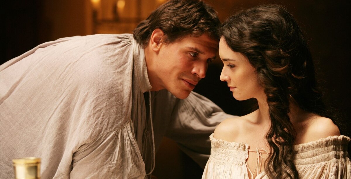 Вполне возможно, что Теодора была римской аристократкой, от родства с которой местная знать предпочла откреститься