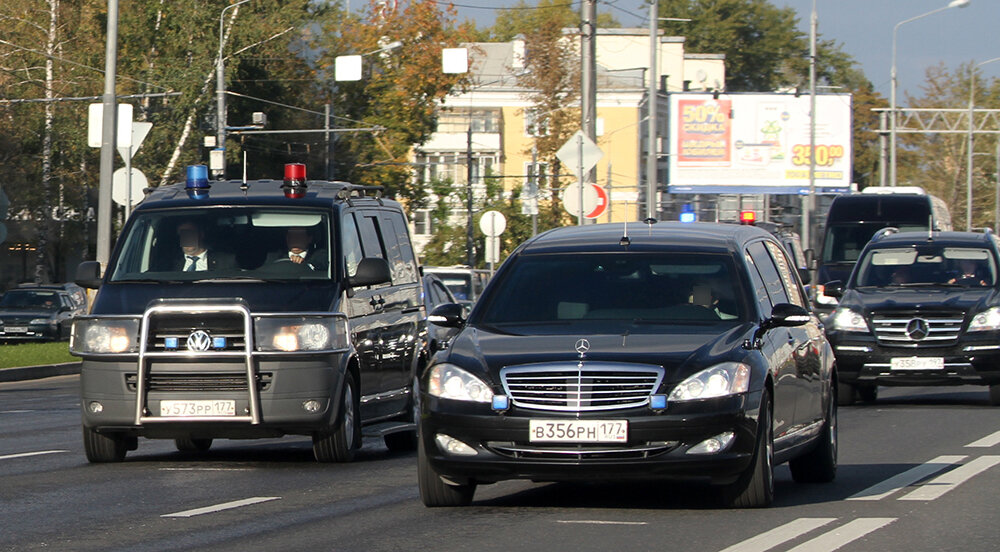 Мерседес w212 кортеж сопровождение