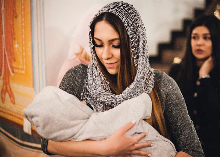 Алена Савкина крестила сына Богдана