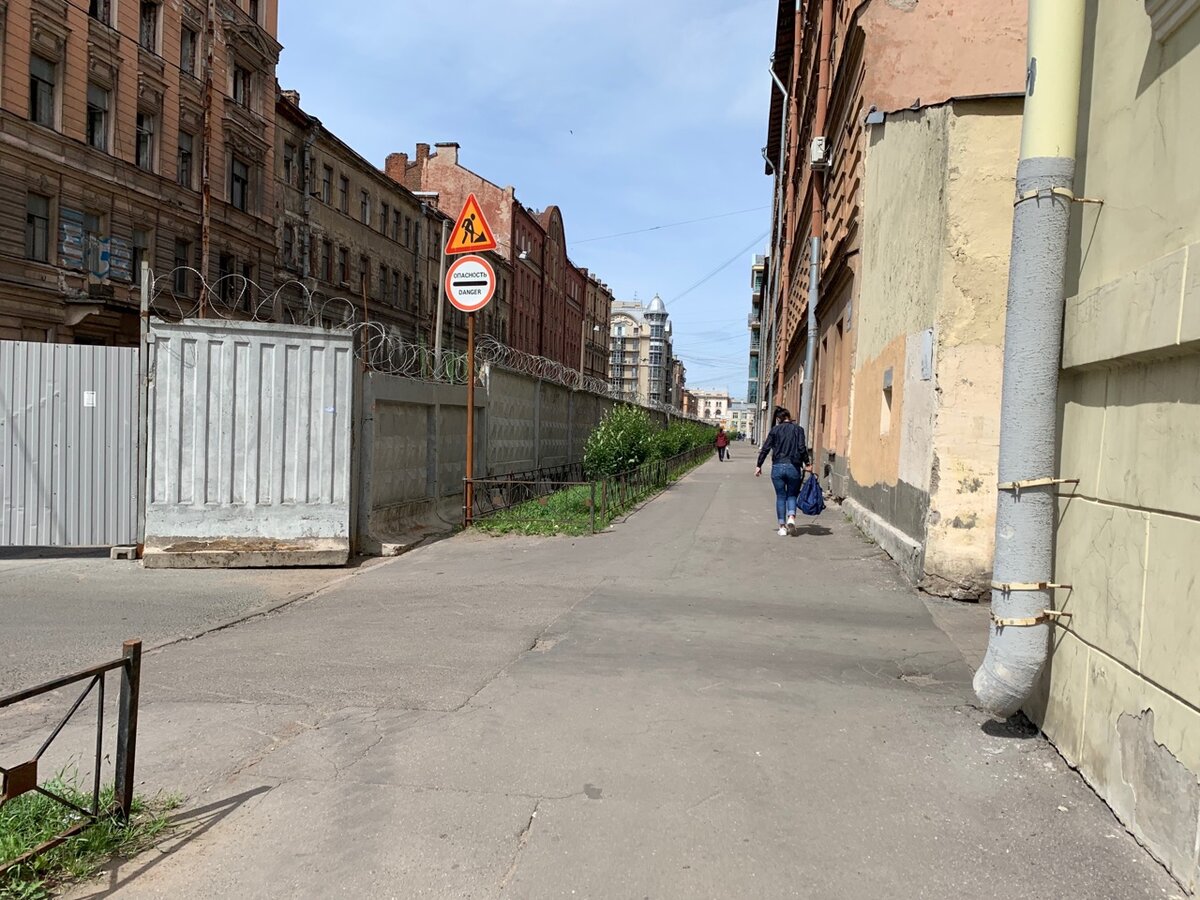 санкт петербург худший город. санкт петербург худший город. питер исаакиевский собор эстетика. ужасный питер. снег на дворцовой площади.