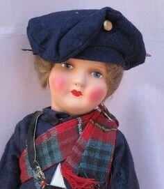 
  Правда, это был женский взгляд на вещи. В своем романе «Мантикора» Робертсон Дэвис описывает ситуацию, когда такая кукла послужила поводом для большого семейного скандала: 
