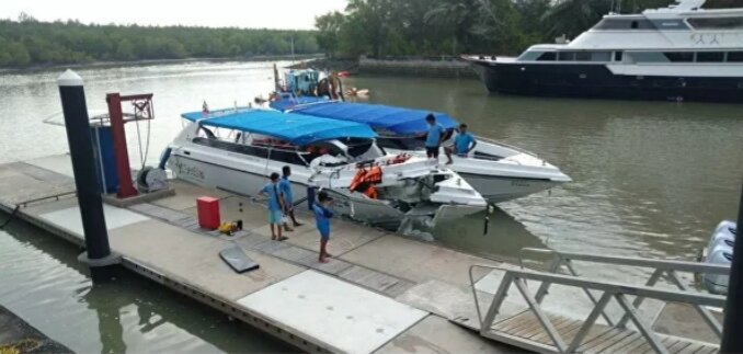 Столкновение двух катеров на Пхукете