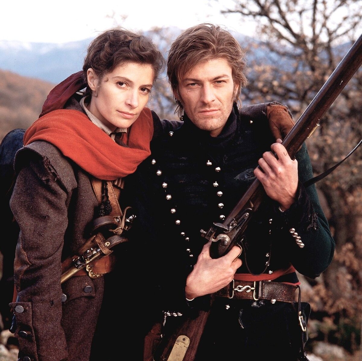 Кадр из сериала "Шарп". В роли Ричарда Шарпа - Шон Бин, в роли Терезы Морено - Ассумпта Серна