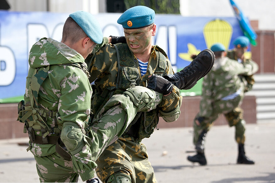 Рукопашный бой десантников