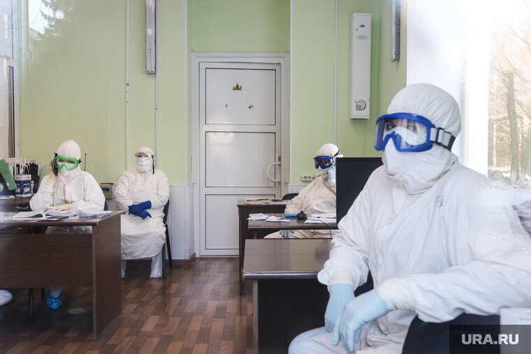    В 2023 году в регион приехали на работу больше 40 врачей, некоторые уже хотят уволиться