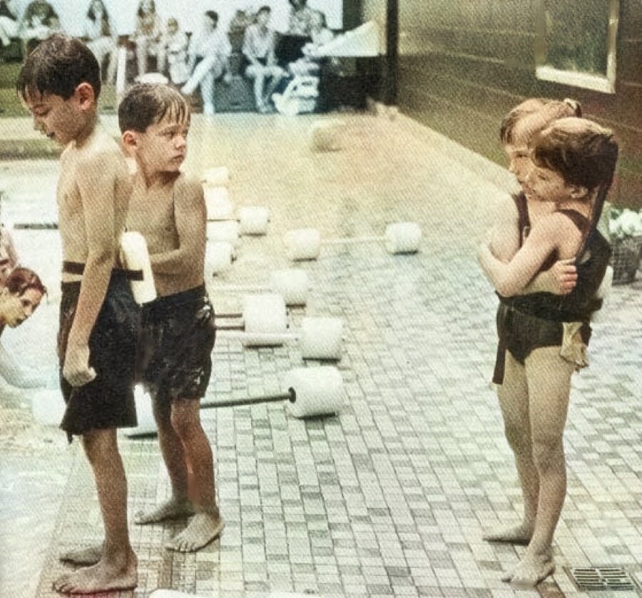 Занимались плаванием