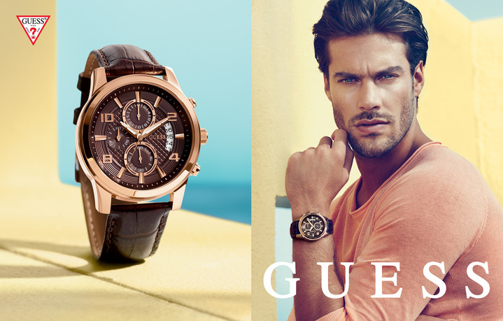 Часы всегда. Часы guess w0600g3. Часы guess реклама. Наручные часы в рекламе на 10:10. Часы guess мужские на руке.