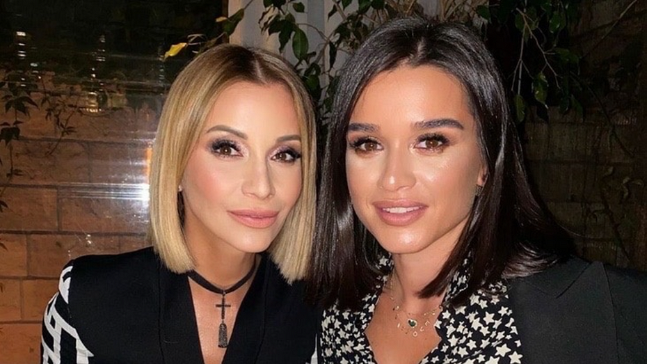     Источник здесь и далее : Соцсети