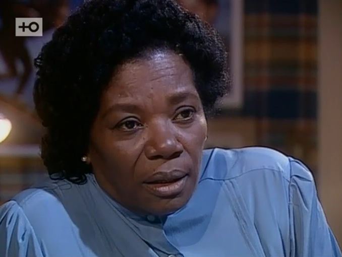 Беседа Далвы и Лукаса о полетах на Луну в сериале «Клон» (13-я серия)