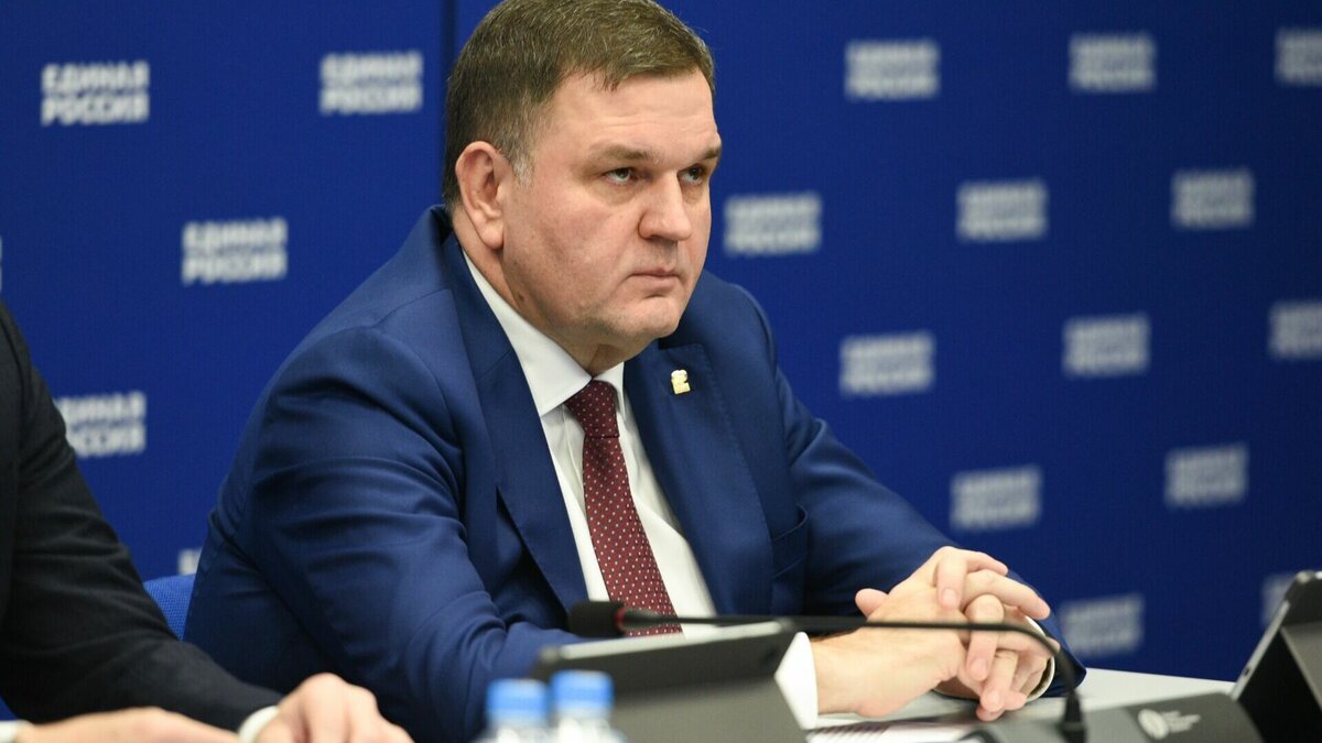     О подготовке к началу избирательной кампании 2023 года поговорили эксперты и представители политических партий на круглом столе, который провел Экспертный институт социальных исследований (ЭИСИ).