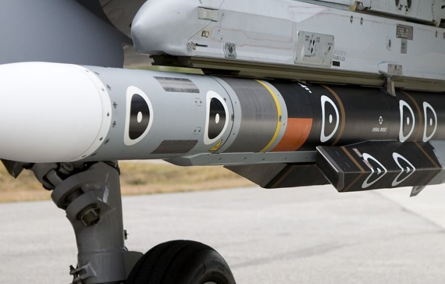    США передадут Украине дальнобойные бомбы с GPS-наведением