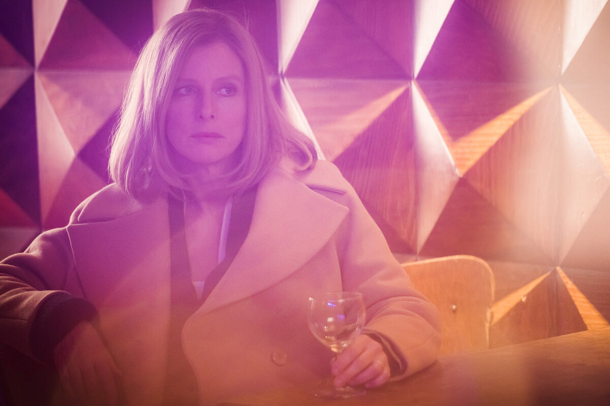 К тому же безупречная актерская работа!