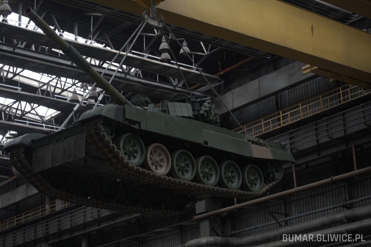 Завод по производству танков «Бумар-Лабэнды», фото производителя bumar.gliwice.pl