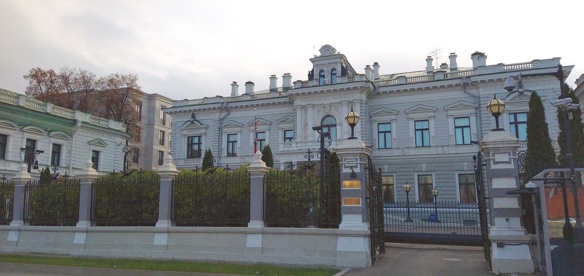 Сахарозаводчики из украинских крестьян отстроились напротив Кремля