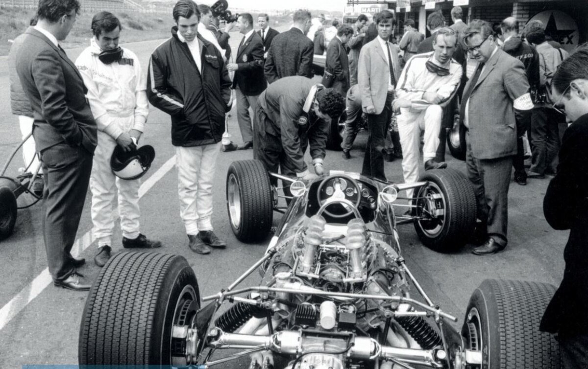 Не только Джеки Стюарт интересовался Cosworth DFV на машине Lotus в Зандворте