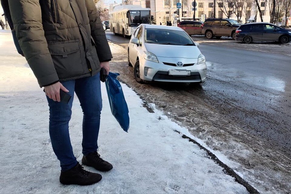     Водители используют остановку «Госбанк» как место для парковки Александра ЯВИЩЕНКО