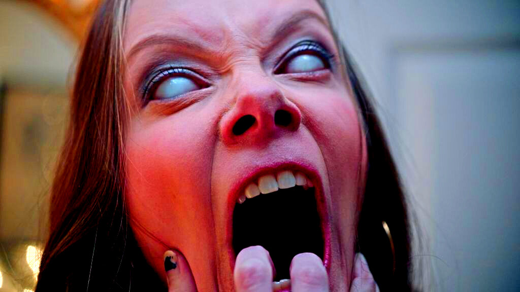 Кадр из фильма “Астрал. Проклятие ведьм” 