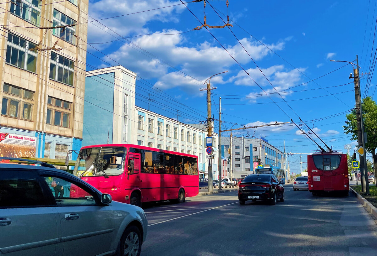 Город между Сибирью и Москвой. Маршрут одного дня по бывшему Хлынову, Вятке  и ныне Кирову | Под зонтиком | Дзен