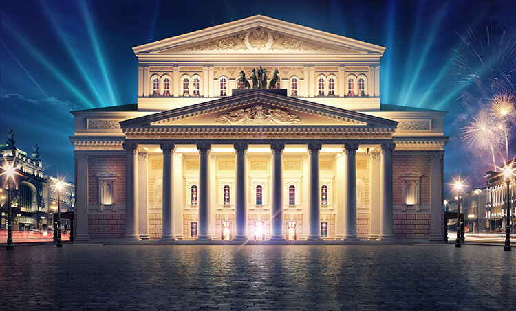 28 марта свой 247-й день рождения отмечает Большой театр в Москве. Всего в столице больше двух сотен театров, среди которых даже самый дотошный и капризный зритель найдет своих фаворитов.-2