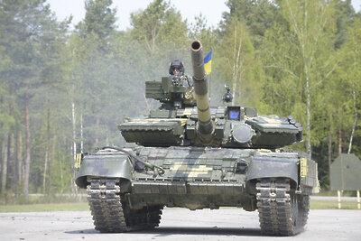    T-64BM ВСУ ©7th Army Training Command from Grafenwoehr, Germany. SETC17: Ukraine, CC BY 2.0 Wikipedia.org