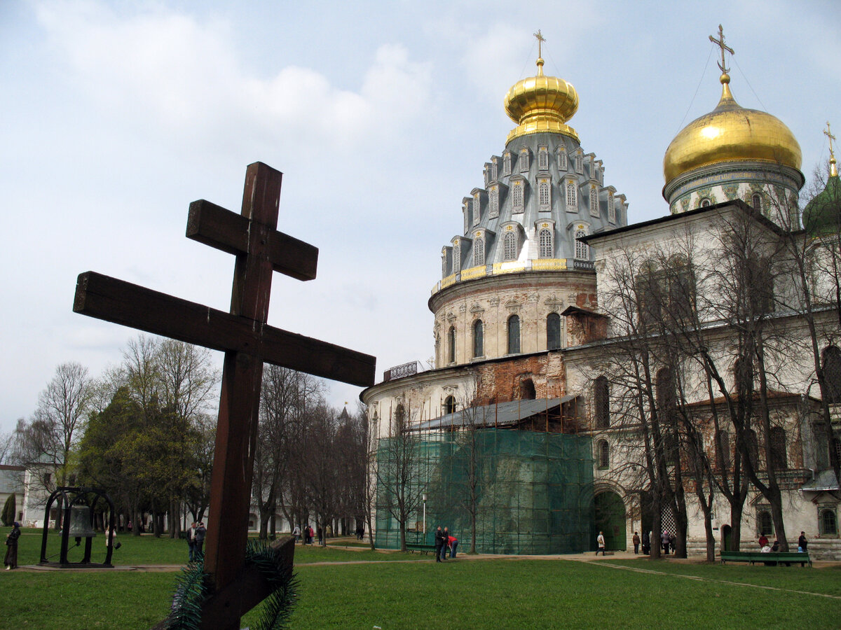 Монастыри Подмосковья