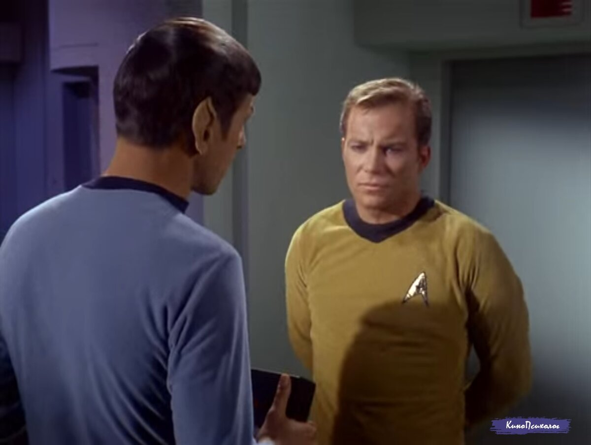 "Star trek", скриншот. Мистер Спок и капитан Кирк.