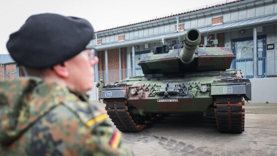    СМИ: Германия готова заказать 18 танков Leopard 2 для замены отправленных на Украину Юлия Шелковенко