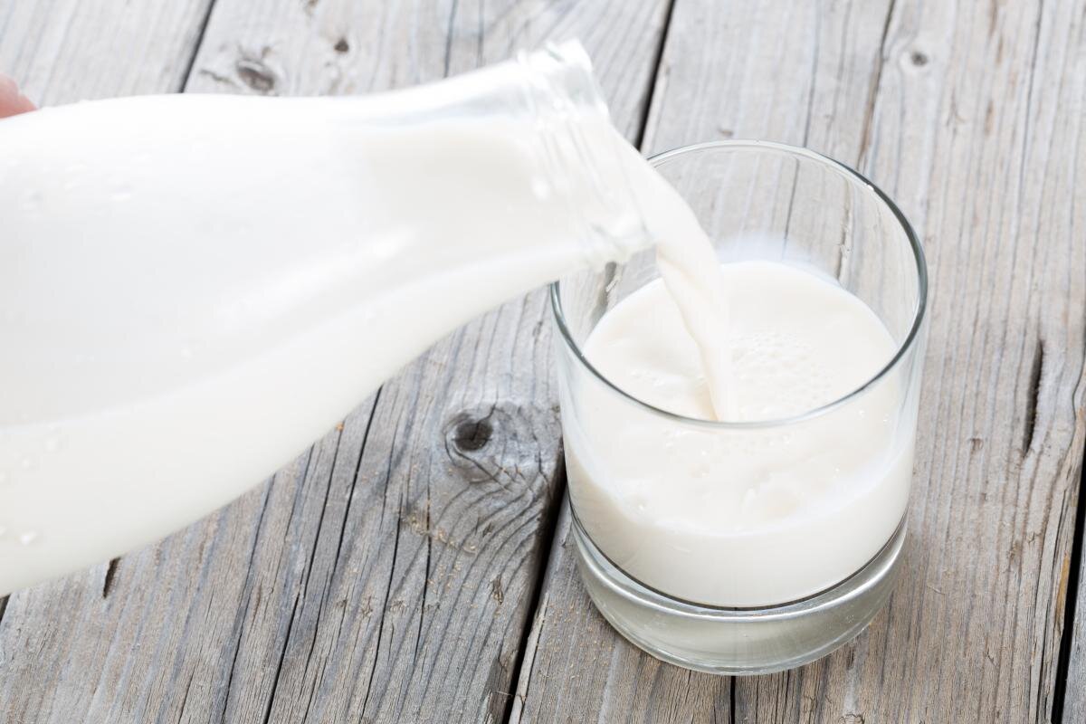 10 способов, как использовать прокисшее коровье молоко