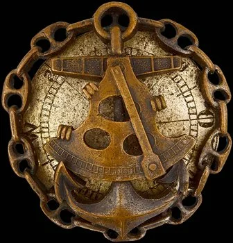 1913, 13 июня (26 июня) - Приказом по флоту и Морскому ведомству учрежден нагрудный знак штурманского офицера.