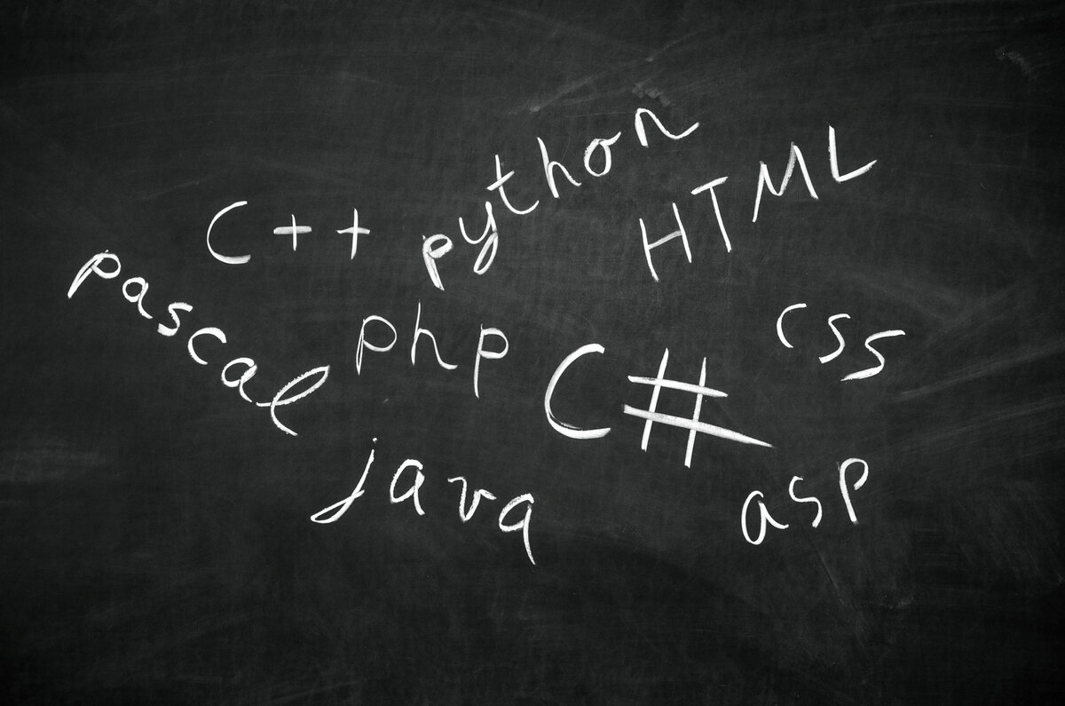 Эта информация будет полезна как новичкам, которые решили освоить профессию, но не знают с чего начать, так и практикующим специалистам, которые хотят актуализировать свои знания под потребности рынка труда и понять, на что есть спрос у работодателей.