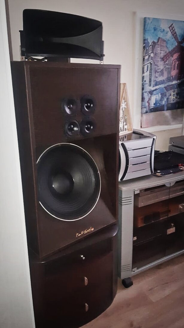 Подопытный. ВЧ/сч динамики сегодня не обсуждаем:)