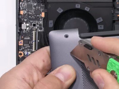    В «карбоновом» ноутбуке Lenovo почти нет углеродного волокна [ВИДЕО]