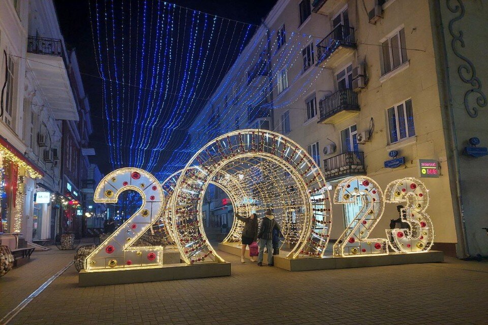     С 20 декабря Ростов украсит самый большой экран в регионе. Екатерина Попова