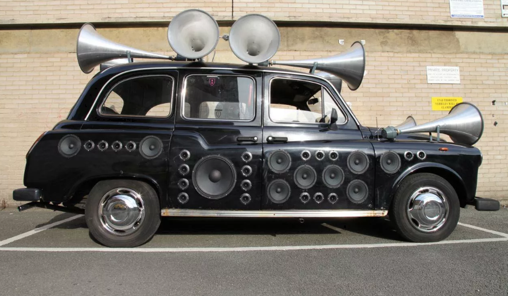 Компания «Яндекс.Такси» подала в Роспатент заявки на регистрацию трех звуковых товарных знаков