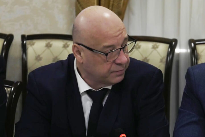 Стоп-кадр онлайн-трансляции заседания правительства РХ, vk.com/konovalov1917 