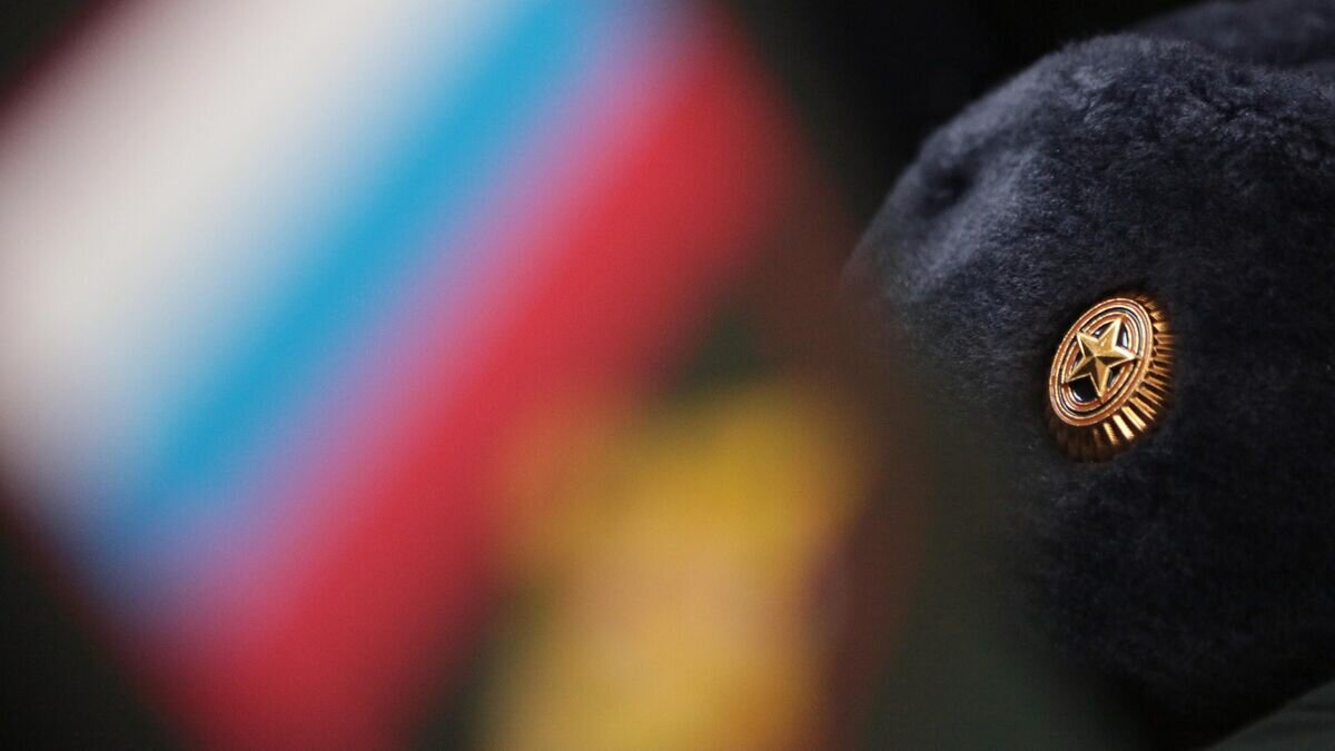    Шапка призывника перед отправкой его на службу в вооруженные силы РФ © РИА Новости / Макс Ветров