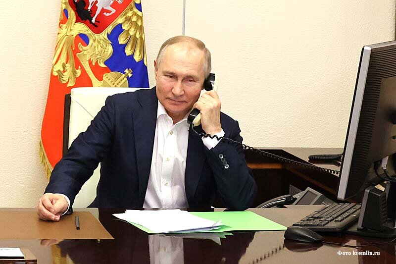    Президент поговорил по телефону с 8-летней Агатой Былковой из Курганской области kikonlineru