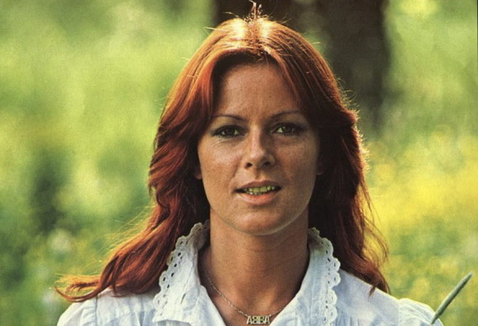 Анни-Фрид Лингстад — дочь немецкого военнослужащего Альфреда Хаазе. 