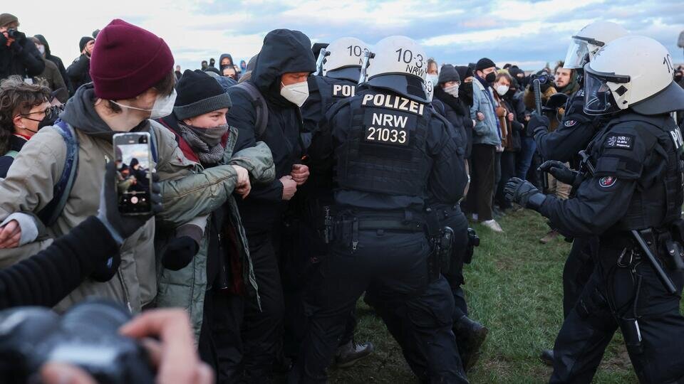     Кто в Германии хозяин REUTERS/Thilo Schmuelgen