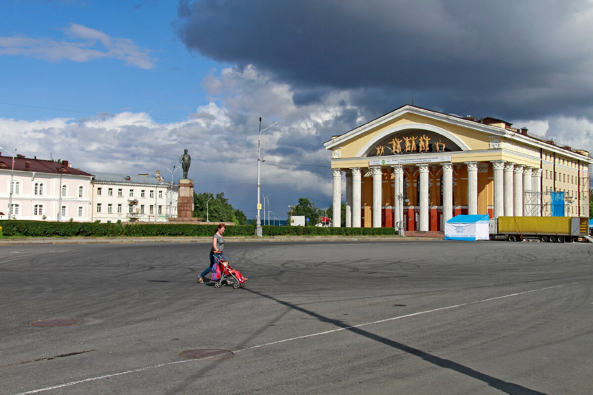 Легенды и были Соборной площади Петрозаводска (пл. Кирова) | Путешествия с  собаками | Дзен